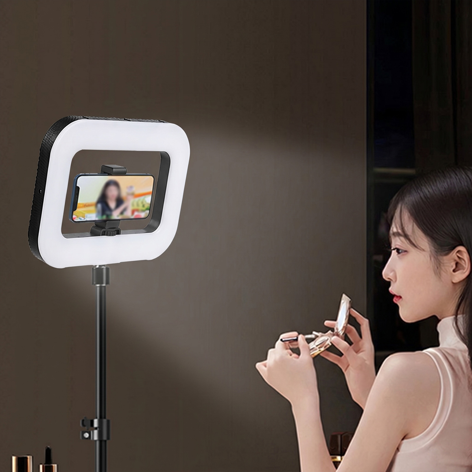 携帯用スクエア型フィルライト。多目的に使えるスマートフォン用 - Photography Videos Free のレビューと価格
